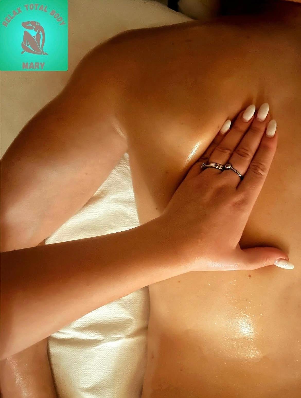 Massaggio californiano del corpo